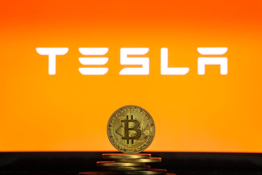Tesla a cumpărat Bitcoin de pe Coinbase