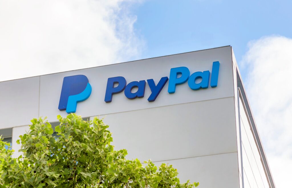 PayPal: de azi poți plăti cu Bitcoin, Ethererum și Litecoin