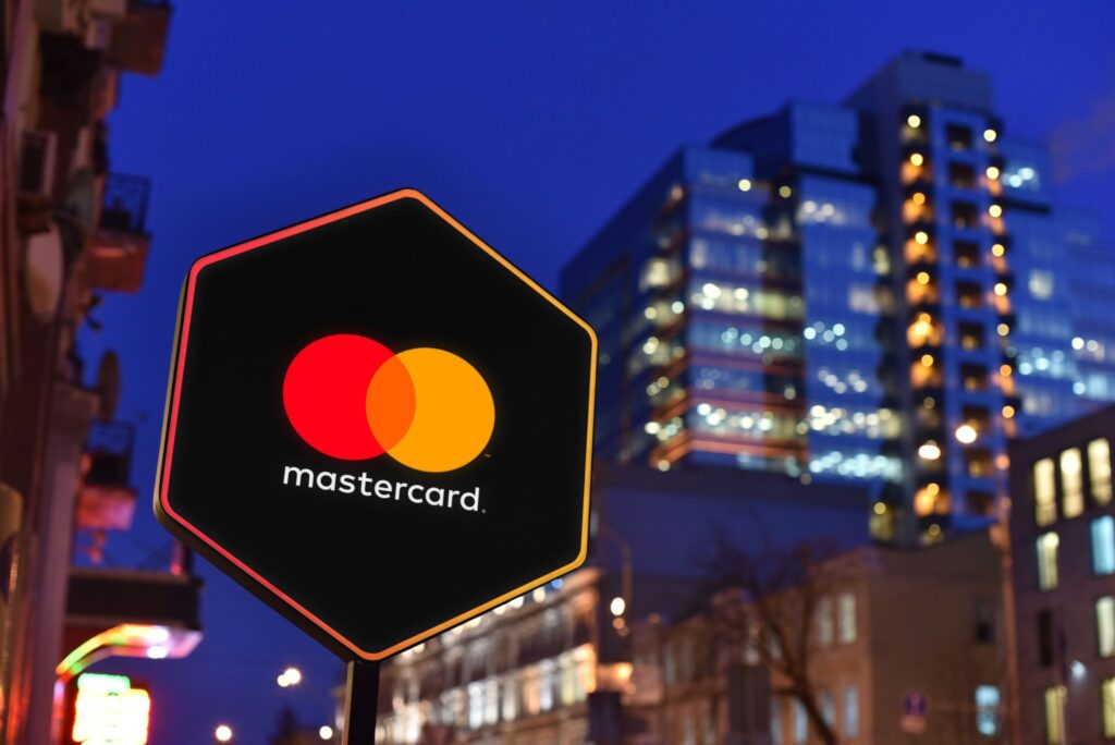 Mastercard: 4 din 10 oameni sunt interesați de plățile cu crypto-monede