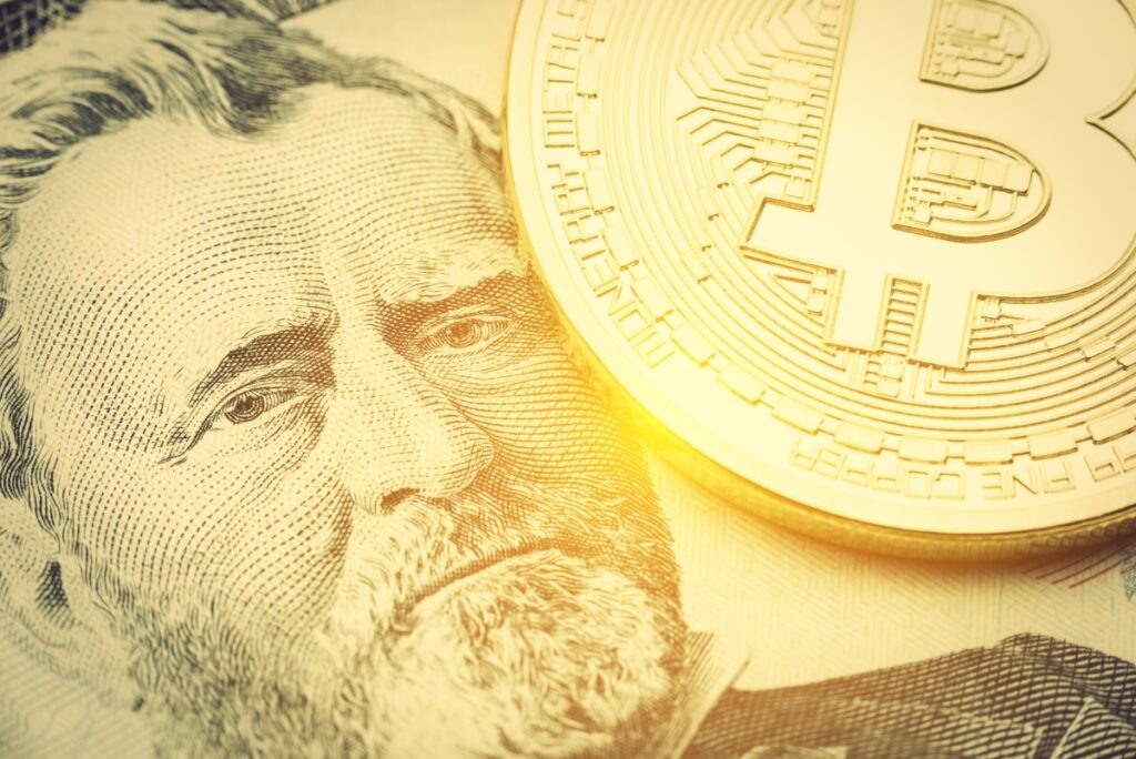 Bitcoin țintește $58,000. Holderii reacționează invers față de Q1 2021