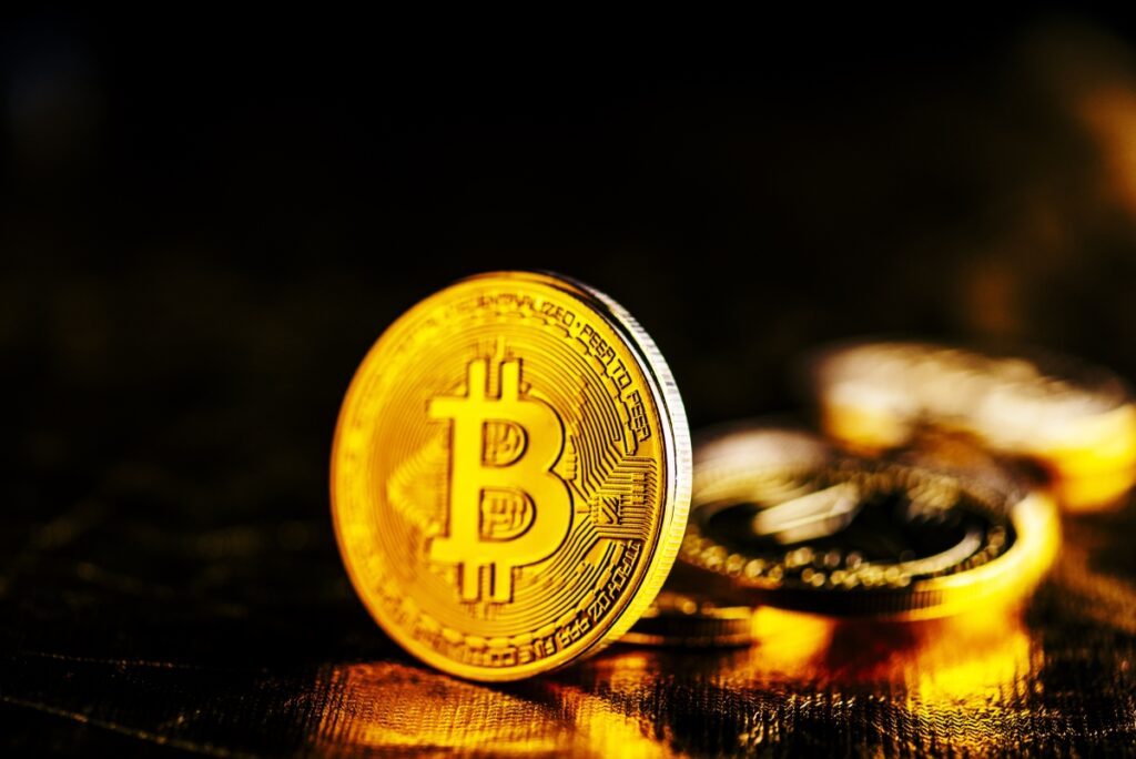Bitcoin: analiștii se îndoiesc că prețul va testa $50K. Urmează o altă corecție?