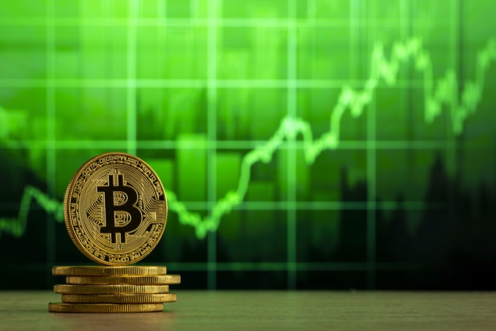 investiție lunară în bitcoin