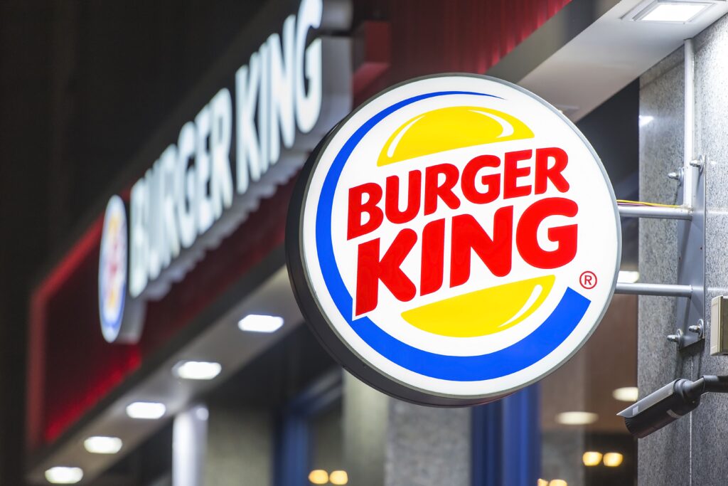 Burger King, în colaborare cu Robinhood, oferă clienților active digitale gratuite