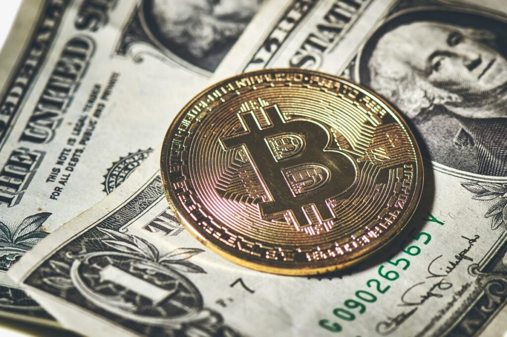 Bitcoin: Va oferi $58,5K support-ul necesar? Rata de funding rămâne pozitivă