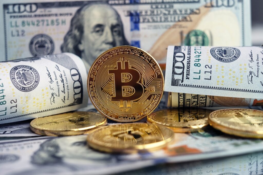 Bitcoin: Suport la 40.000 de dolari. Rezerva Federală confirmă majorarea dobânzilor