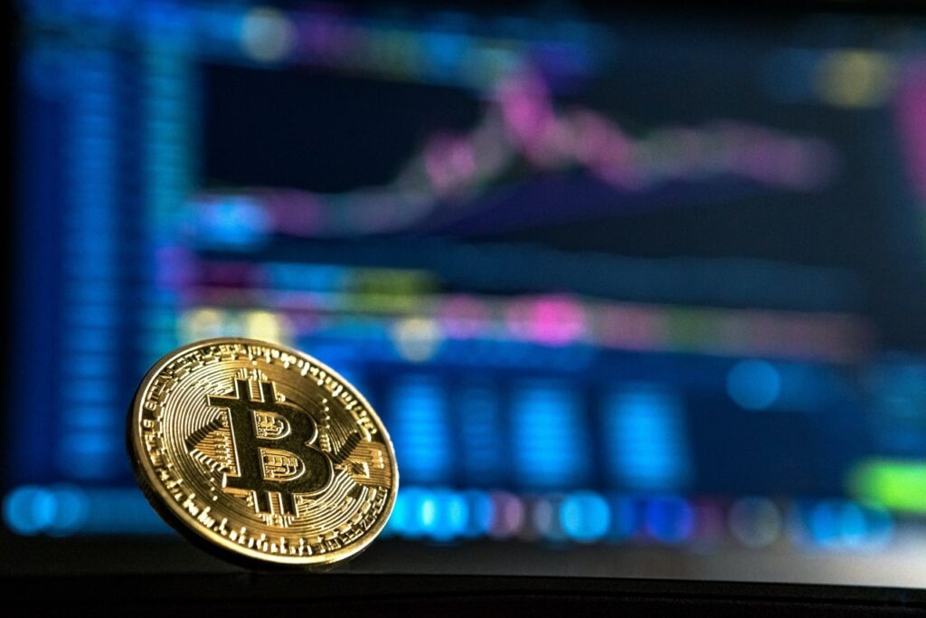 Bitcoin atinge 24.000 de dolari - 5 lucruri de urmărit