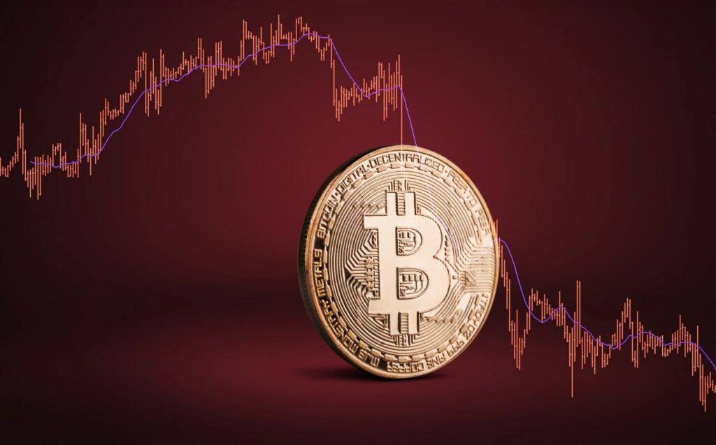Bitcoin scade sub 19.000 de dolari - cel mai scăzut nivel din ultimele două luni
