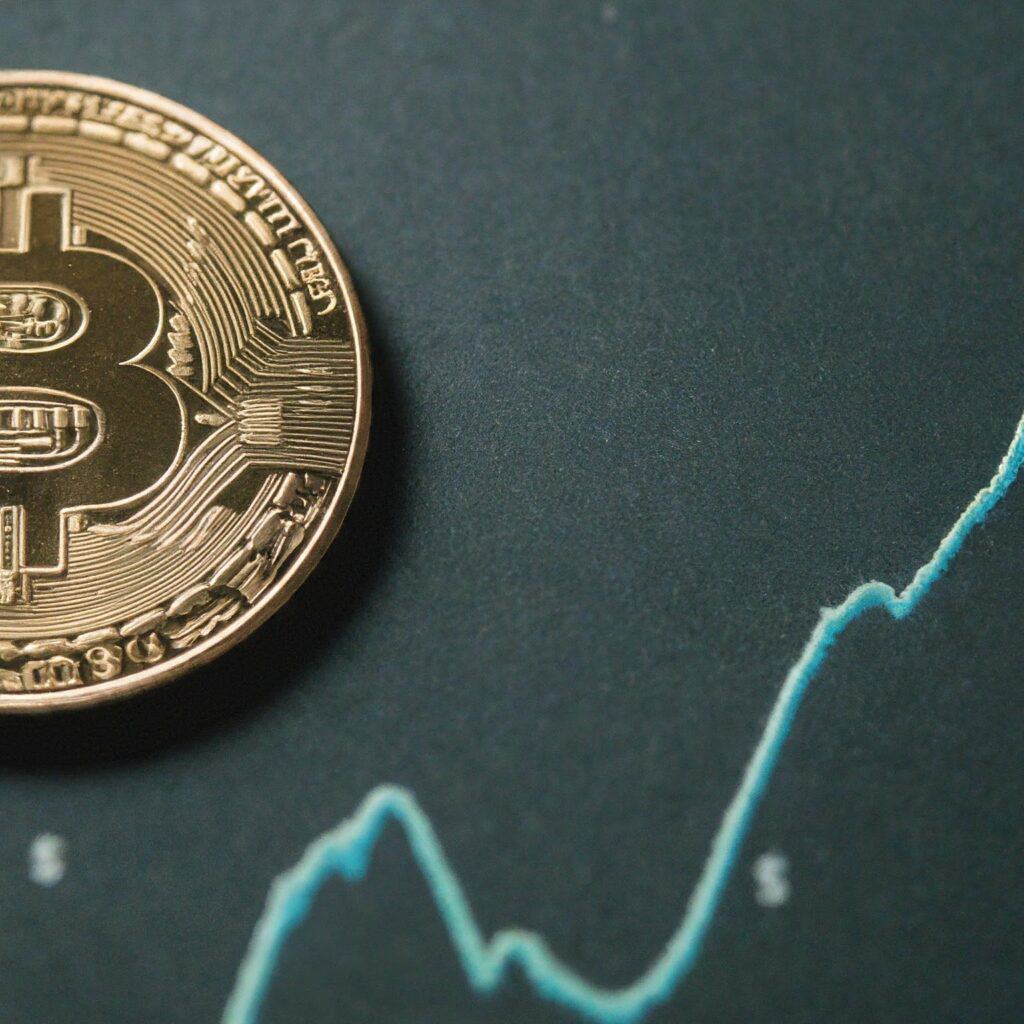MicroStrategy își dublează pariul pe Bitcoin, achiziționând 12.000 BTC pentru 821,7 milioane de dolari